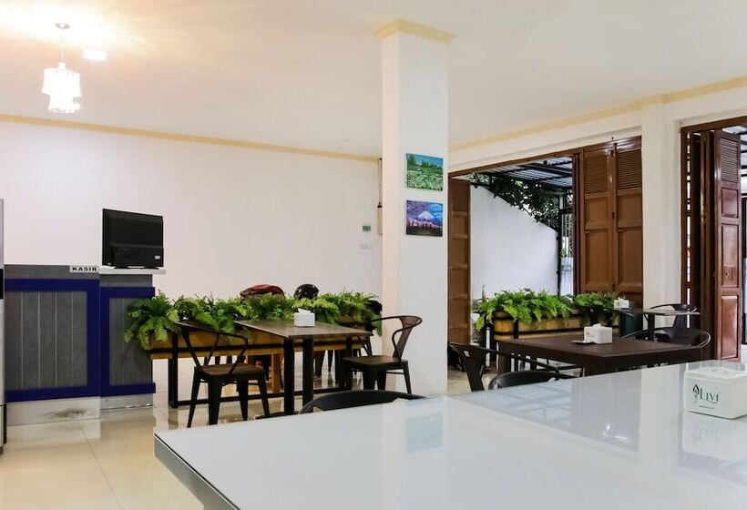 ホテル O Guest House Cahaya 7296