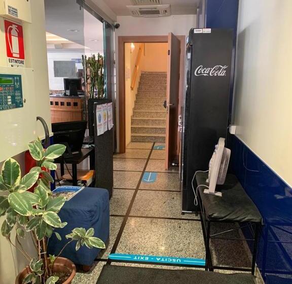 ホテル Piada D'oro