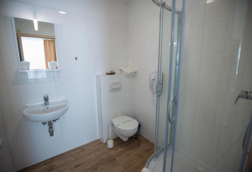 בית מלון כפרי Primma