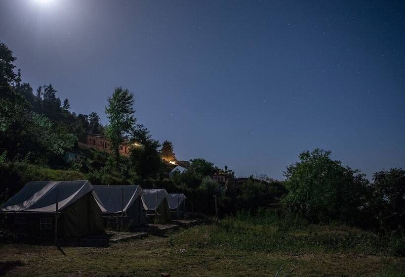 호텔 The Goat Village Escape