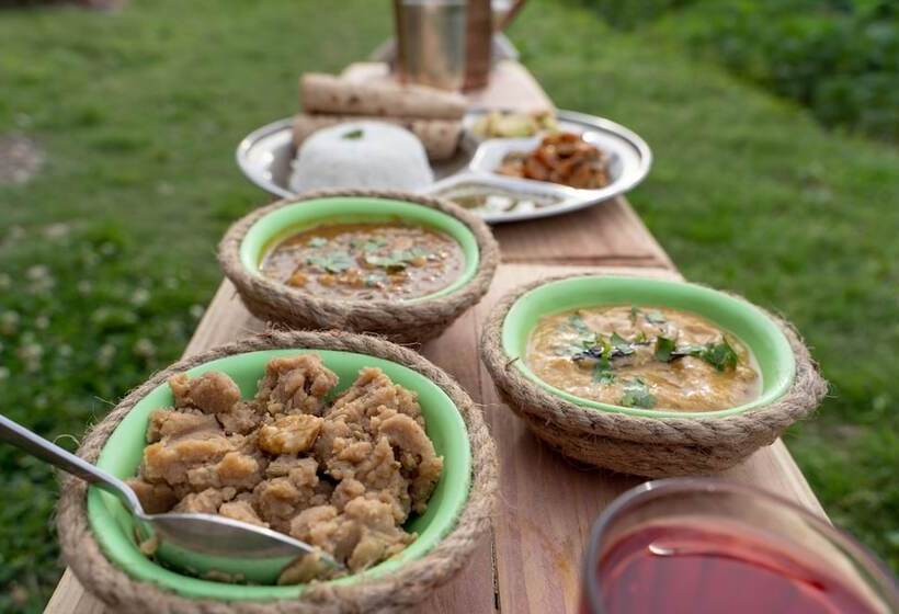 호텔 The Goat Village Escape