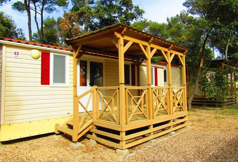 Отель Victoria Mobilehome Camping Park Soline