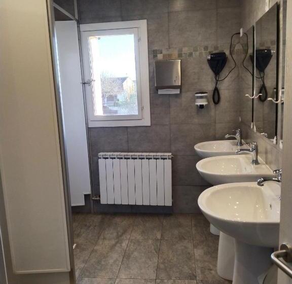 Las Hadas Albergue  Solo Para Peregrinos   Vegano  Bar