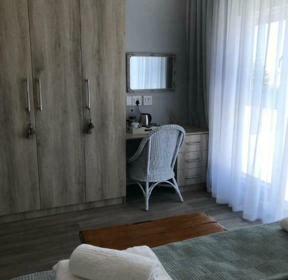 膳宿费 Chartwell House