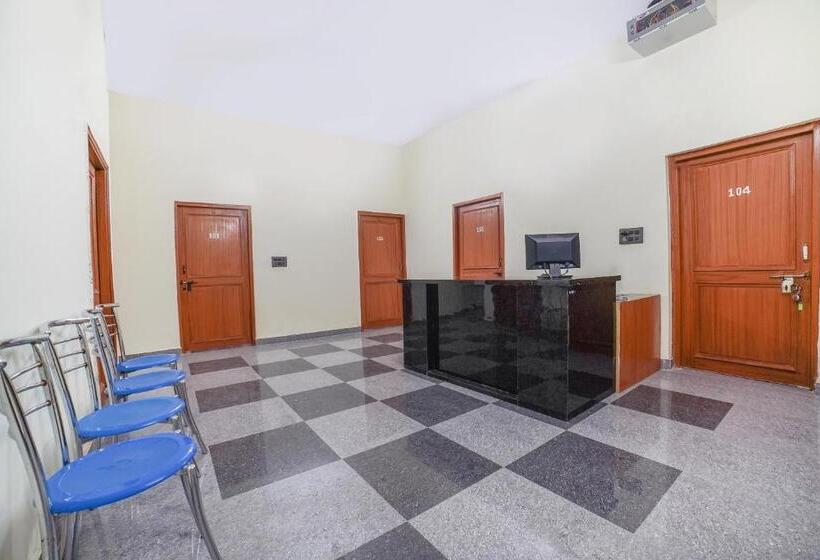 פנסיון Oyo Home 71857 Gautam Villa