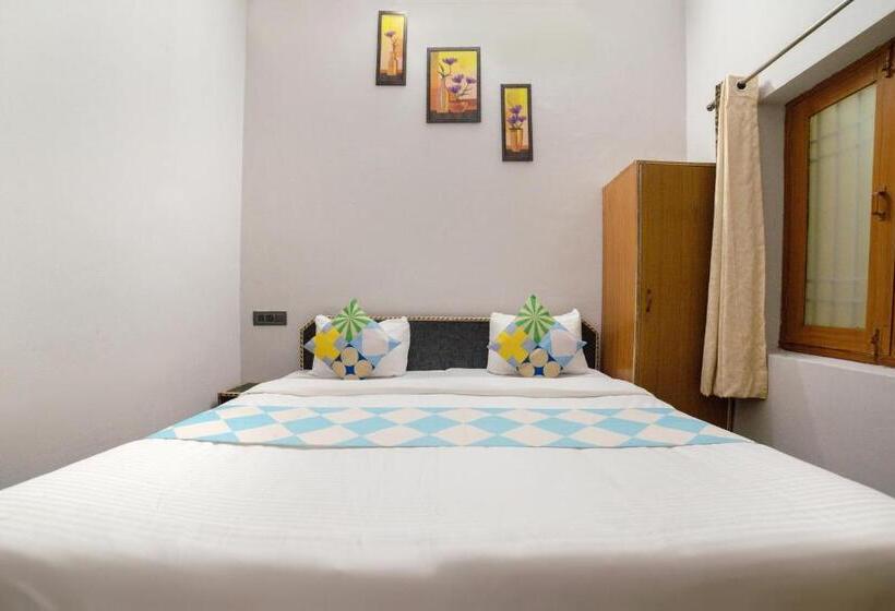 פנסיון Oyo Home 71857 Gautam Villa