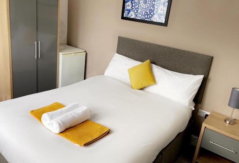 פנסיון Free Parking  Sandal Park View