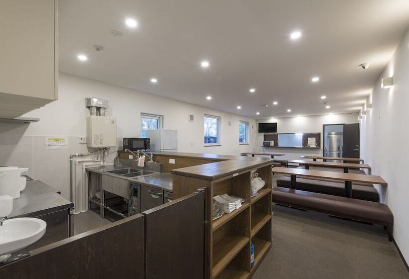 Общежитие Niseko Wow Lodge