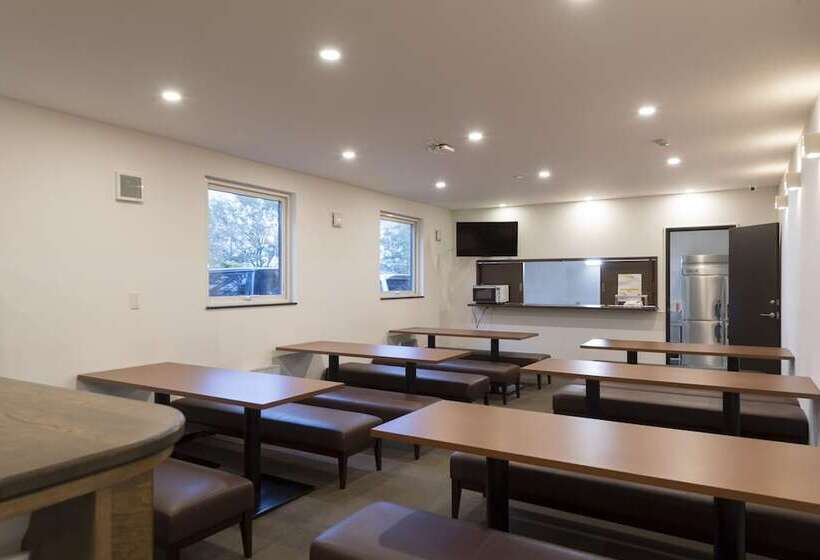 Общежитие Niseko Wow Lodge