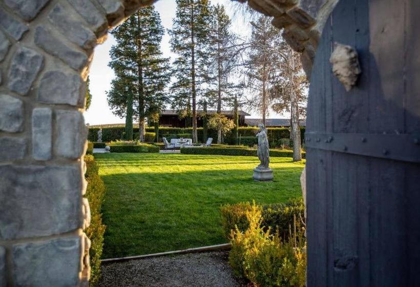 مبيت وإفطار Chateau Robles  Vineyard English Garden