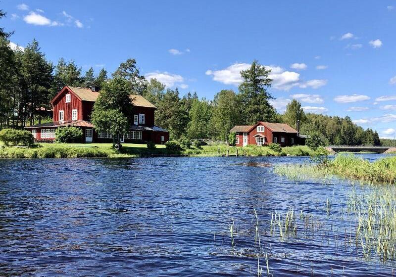 Bed and Breakfast The Lodge Torsby
