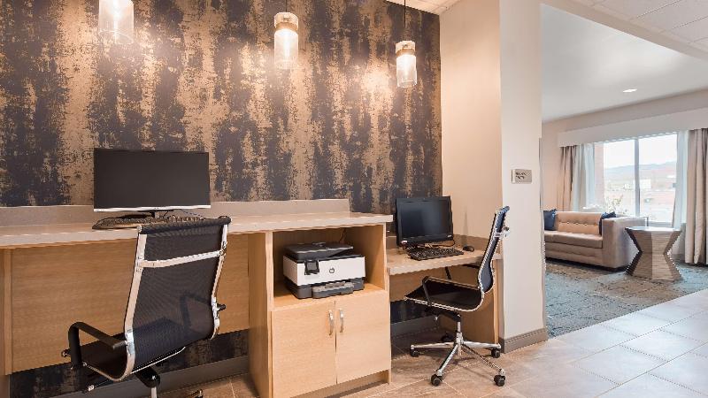 Отель Best Western Plus Settlers Point