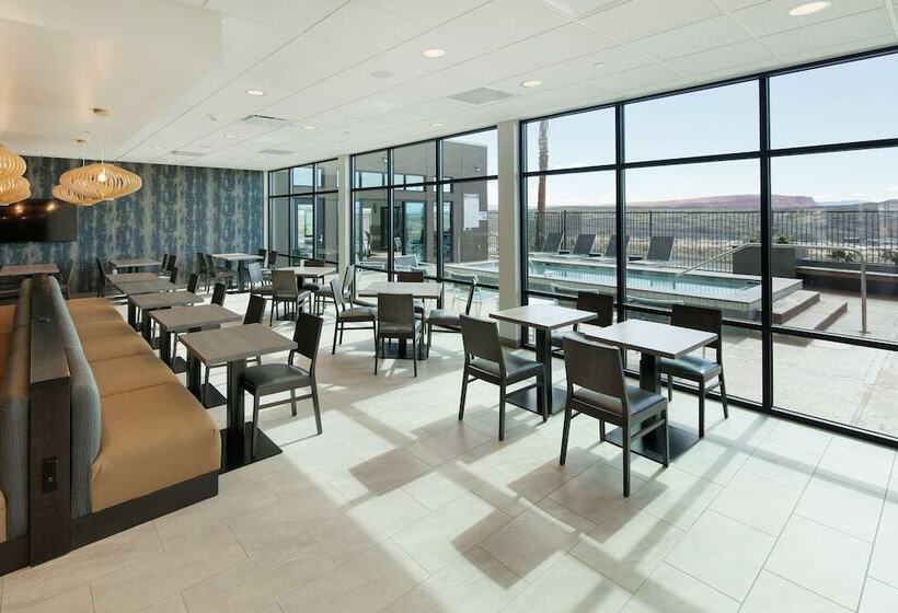 Отель Best Western Plus Settlers Point