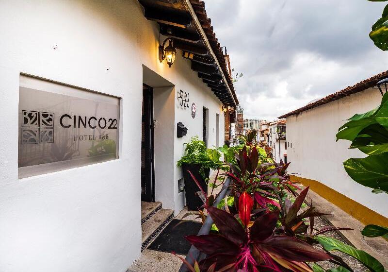 Cinco22 Hotel B&b