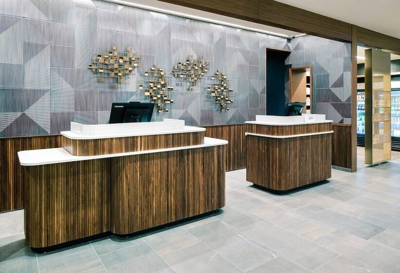 فندق Courtyard By Marriott Jefferson City