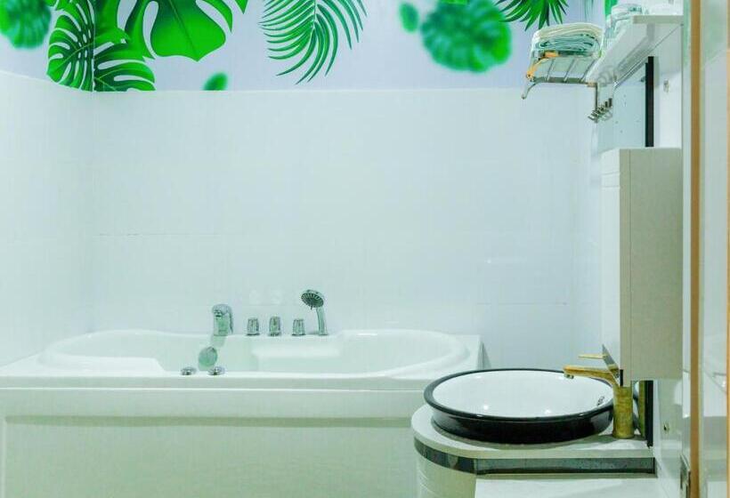 هتل کپسول Nhà Nghỉ K House