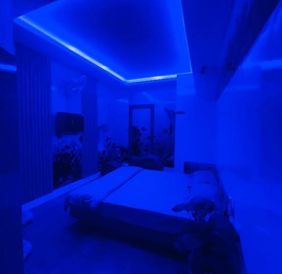 هتل کپسول Nhà Nghỉ K House