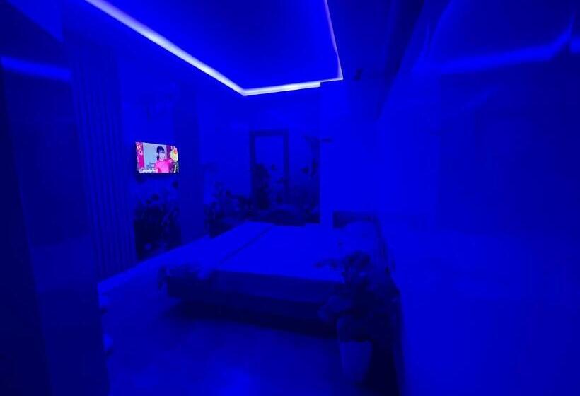 هتل کپسول Nhà Nghỉ K House