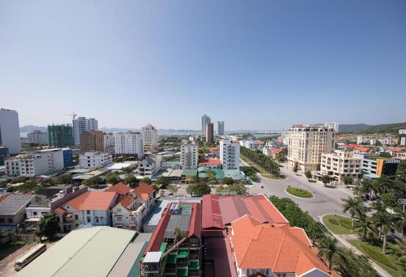 هتل D Lecia Ha Long