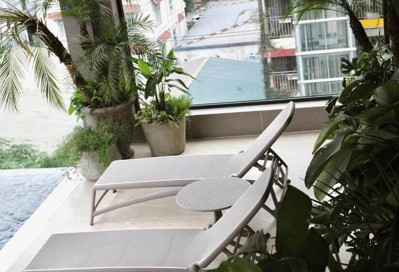 هتل D Lecia Ha Long