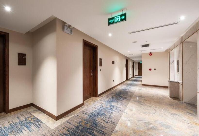 هتل D Lecia Ha Long