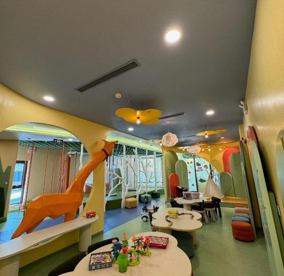 هتل D Lecia Ha Long