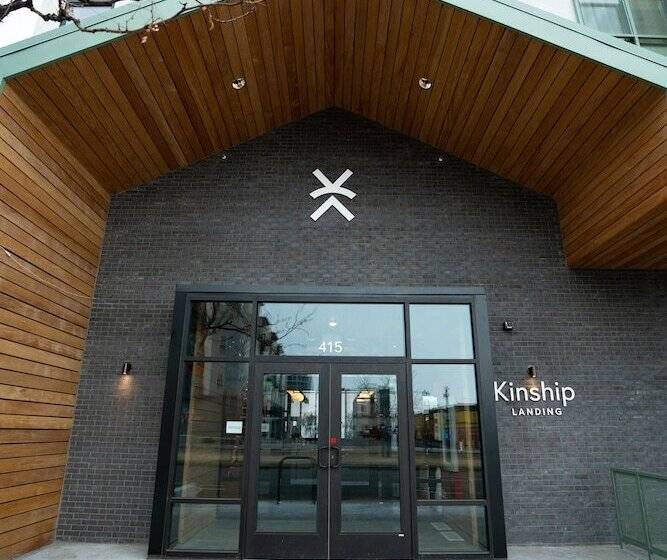 ホテル Kinship Landing