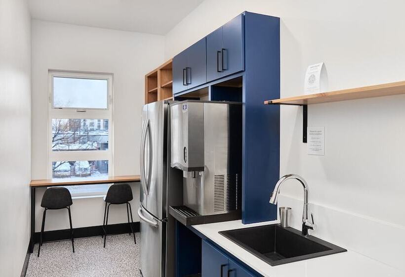 Отель Kinship Landing