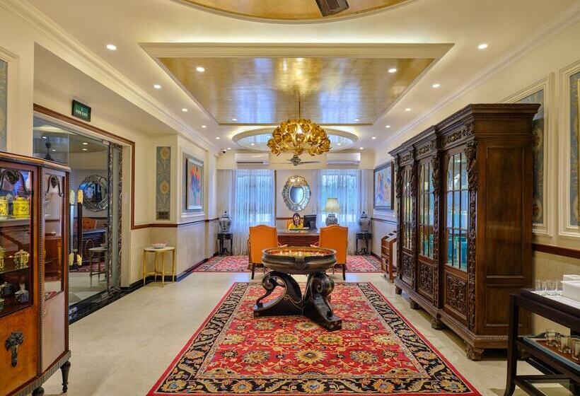 هتل Mayfair Tea Resort