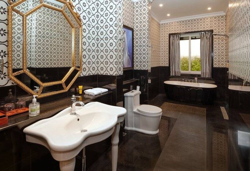 هتل Mayfair Tea Resort