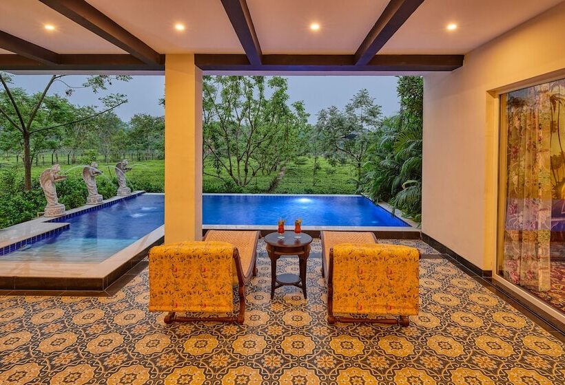 هتل Mayfair Tea Resort