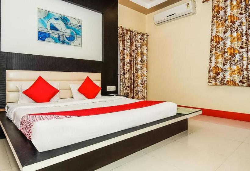 فندق Oyo 37863 Dharam Palace