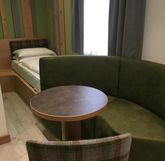 בית מלון כפרי Paganella Andalo