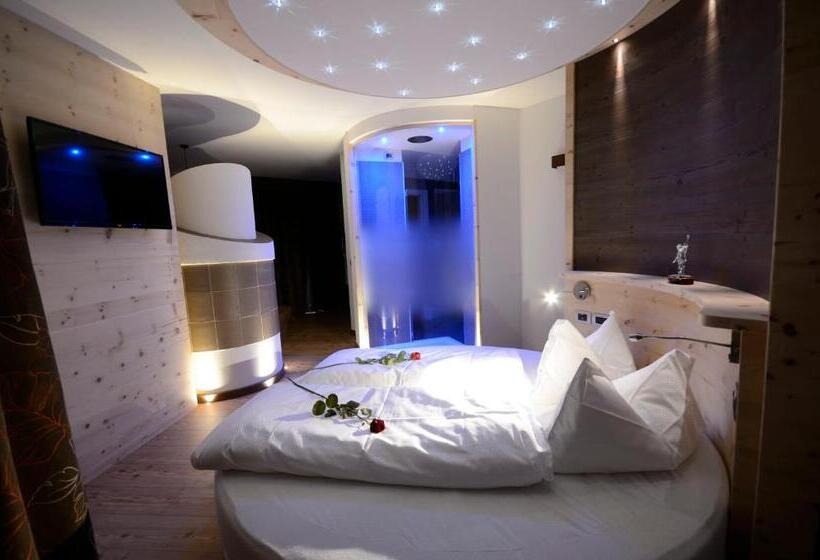 בית מלון כפרי Paganella Andalo