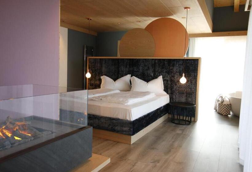 בית מלון כפרי Paganella Andalo