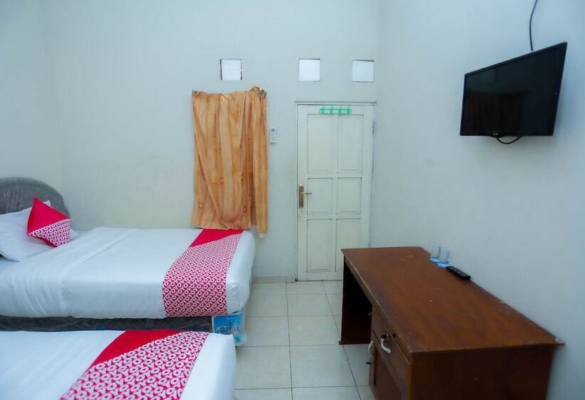 فندق Penginapan Mba Ros