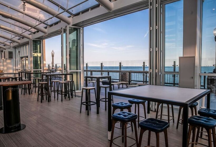 هتل Sable At Navy Pier Chicago, Curio Collection By Hilton