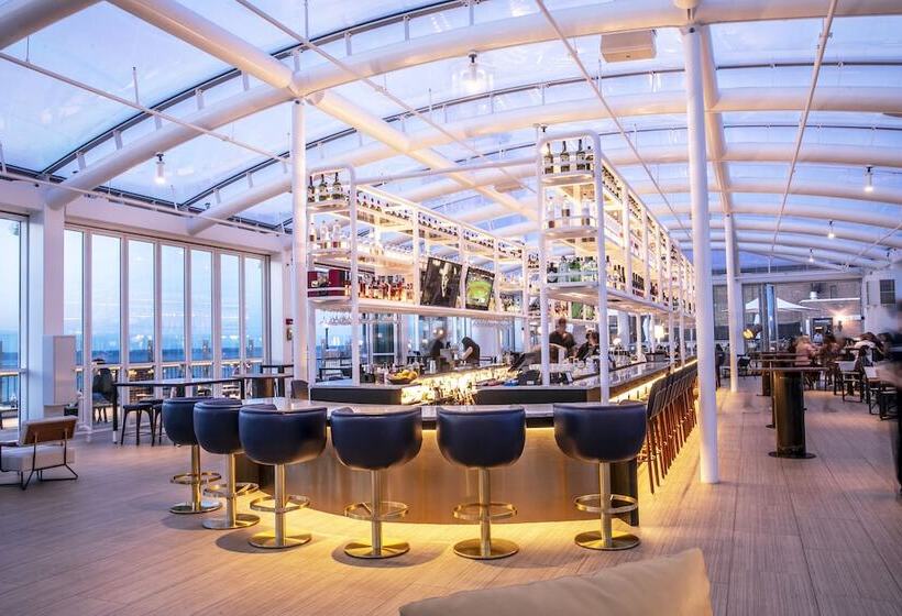 هتل Sable At Navy Pier Chicago, Curio Collection By Hilton