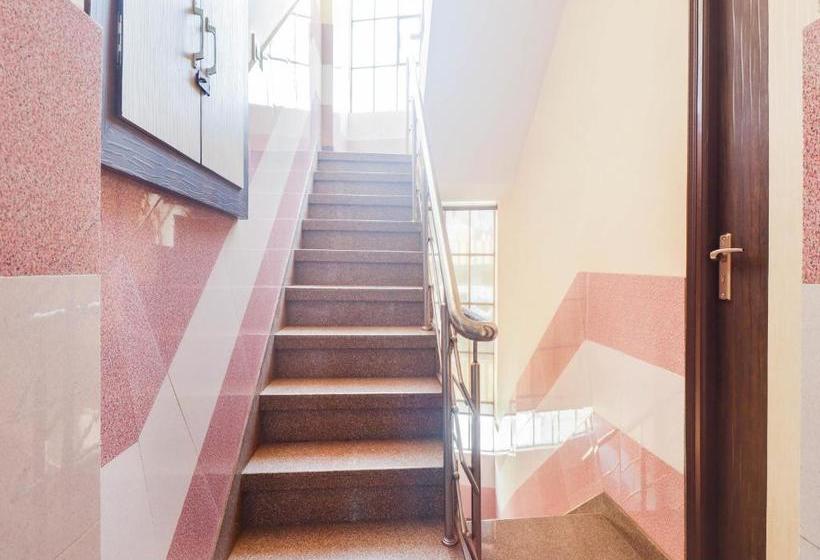 ホテル Spot On 74399 Vinamra