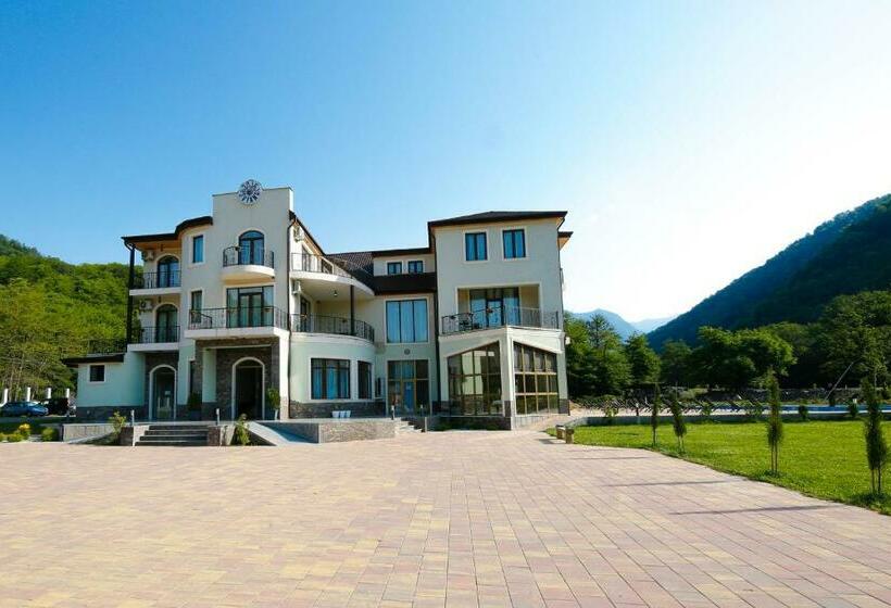 هتل Sviana Resort