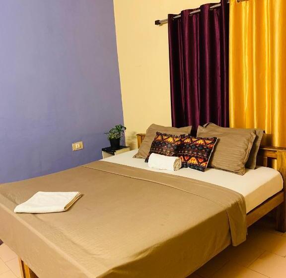 펜션 Paradise Inn Beach Resort