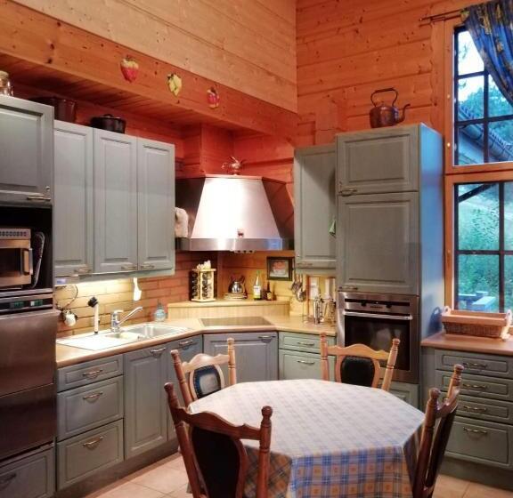 פנסיון Tahkonhovi Golden Chalet