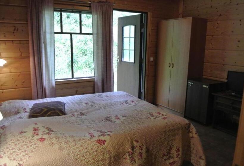 פנסיון Tahkonhovi Golden Chalet