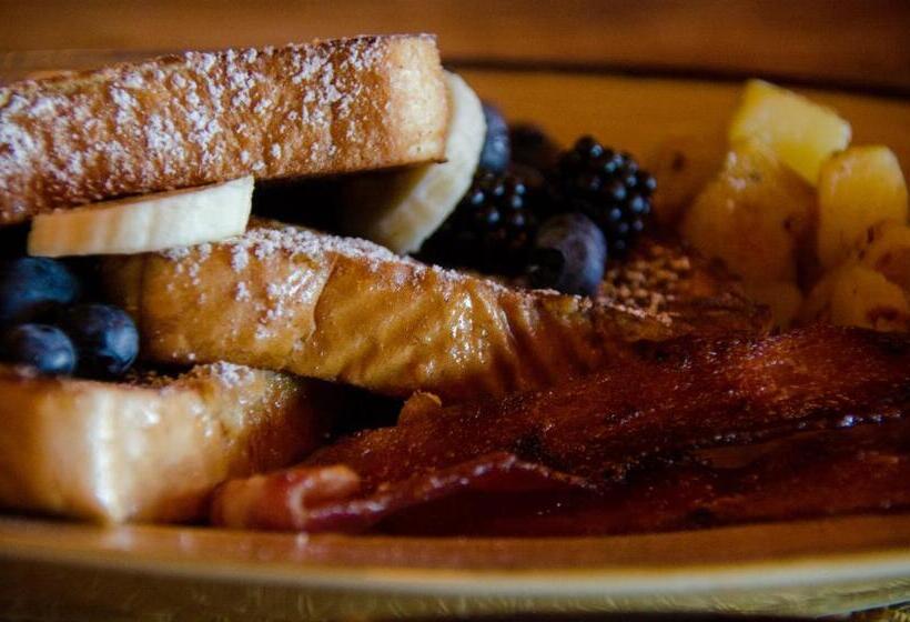 The Fraser River's Edge B&b Lodge