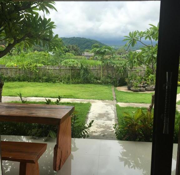 הוסטל Agung Inn Amed