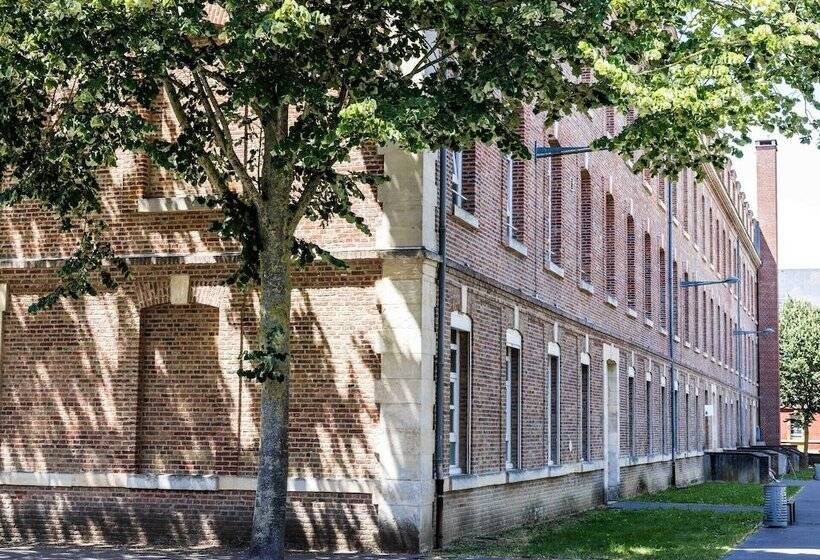 فندق صغير Auberge De Jeunesse Hi Amiens