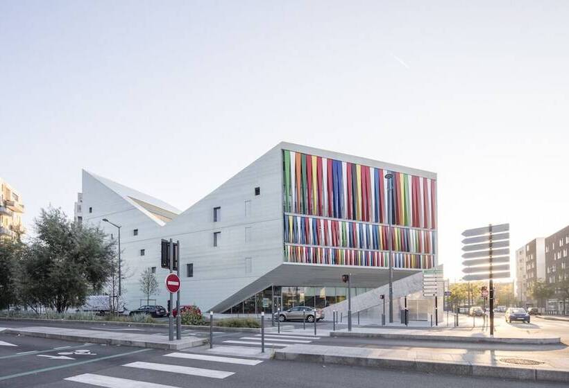 הוסטל Auberge De Jeunesse Hi Lille