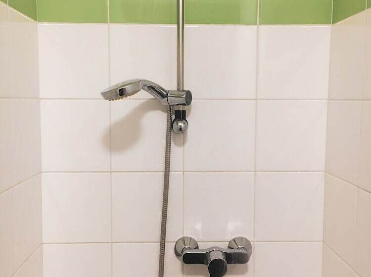 旅馆 Auberge De Jeunesse Hi Serre Chevalier