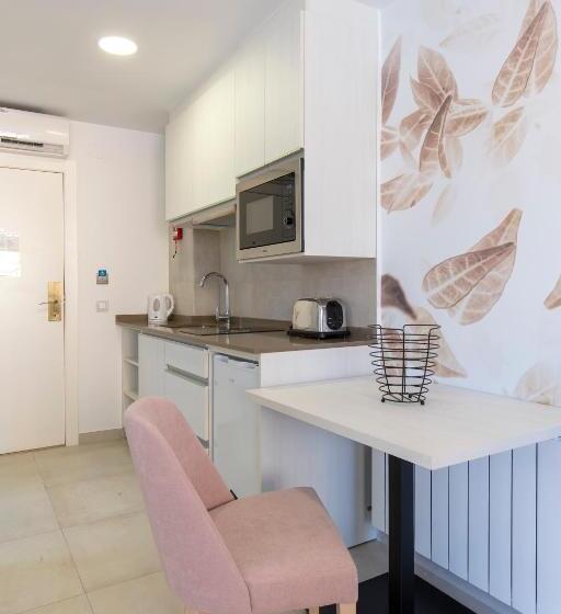 Aparthotel Bcl Levante Beach