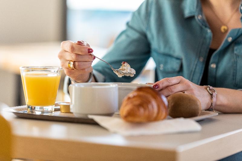 B&b Hotel Troyes Magasins D Usine